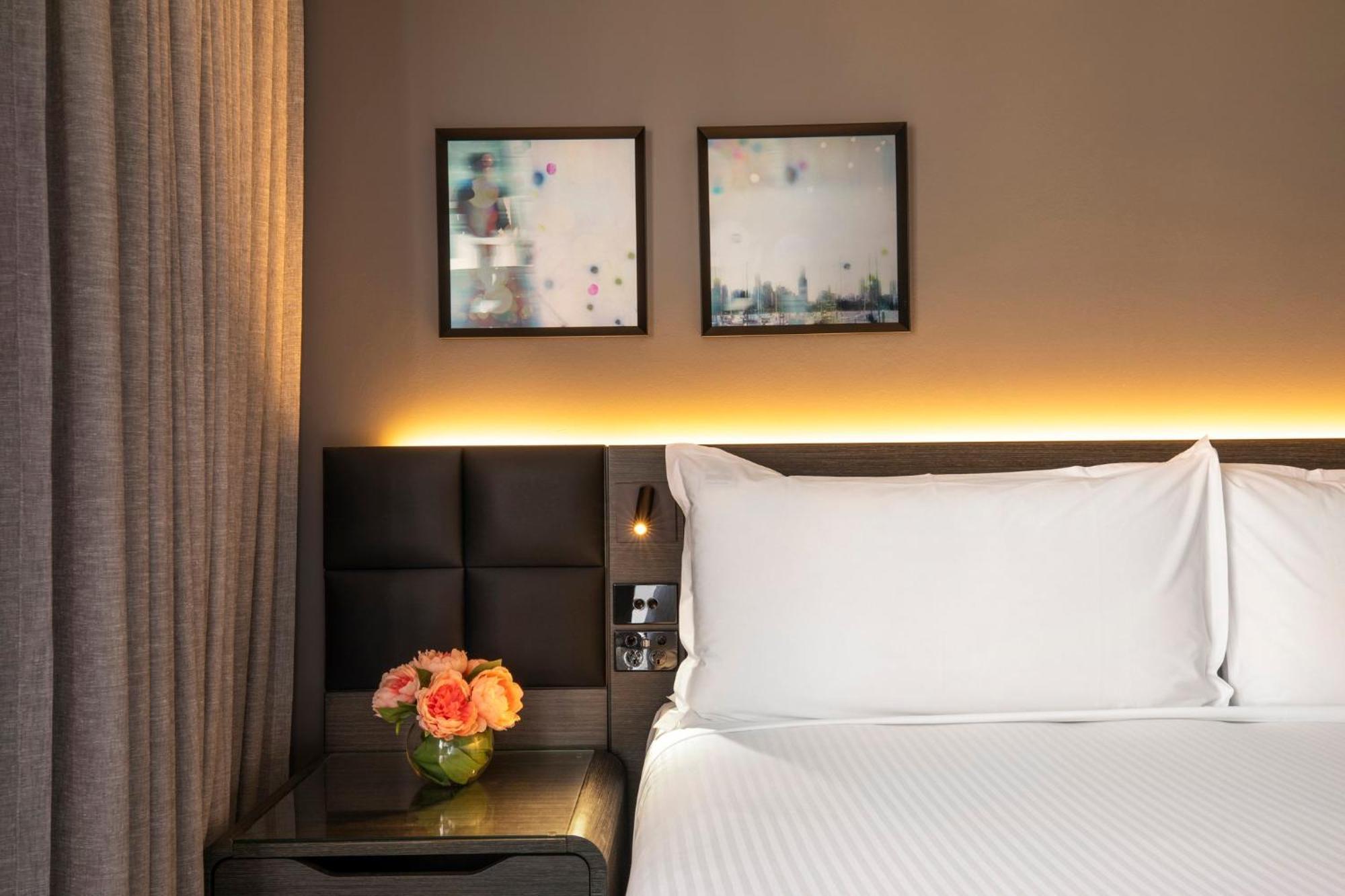 คราวน์ พลาซา เมลเบิร์น Hotel ภายนอก รูปภาพ